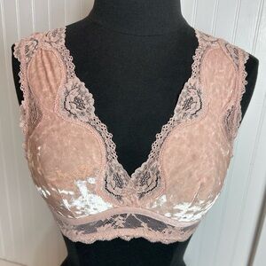 Victoria’s Secret Dream Angels bralette